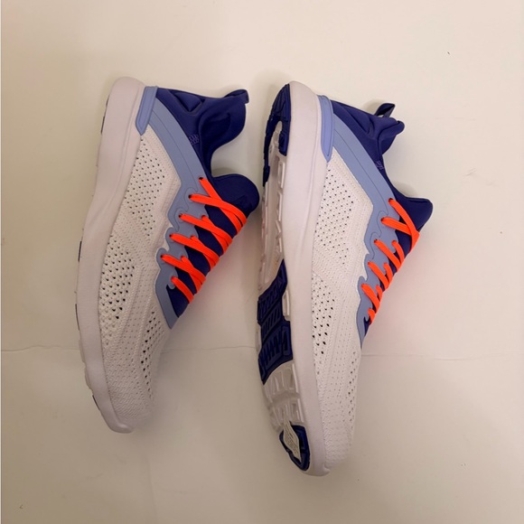 APL BRAND NEW WOMEN’S TECHLOOM TRACET SNEAKERS - purple/white/orange - Picture 5 of 8